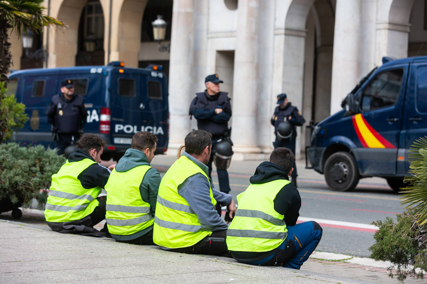 La protesta de los &#039;chalecos amarillos&#039; de este jueves, en imágenes (II)