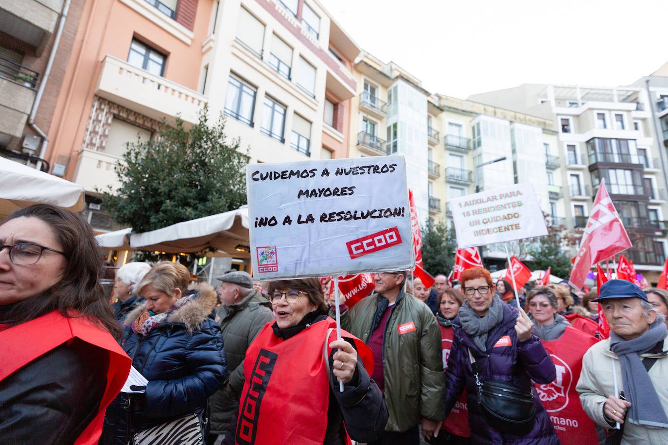 La manifestación contra la amnistía a las residencias, en imágenes