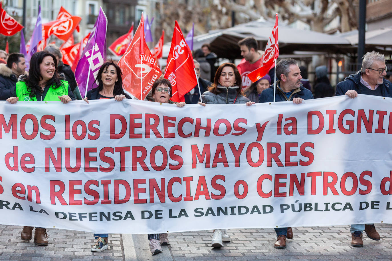 La manifestación contra la amnistía a las residencias, en imágenes