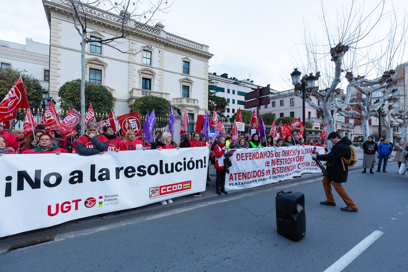 La manifestación contra la amnistía a las residencias, en imágenes