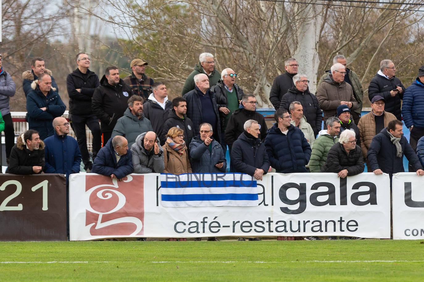 El derbi entre el Calahorra y el Náxara, en imágenes