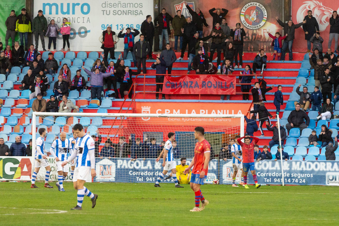 El derbi entre el Calahorra y el Náxara, en imágenes