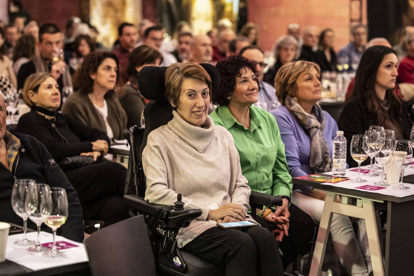 Cata solidaria de Juan Carlos Sancha en beneficio de enfermos de ELA