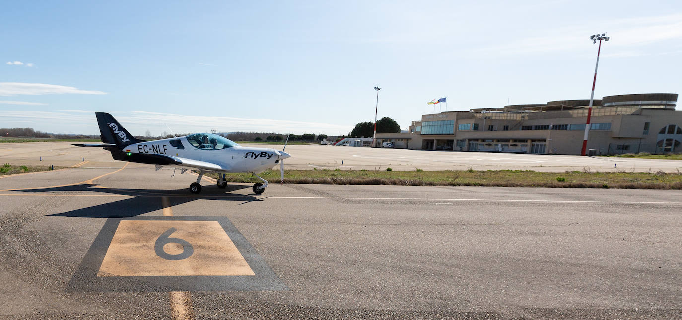 Primer día en la escuela de pilotos de Agoncillo