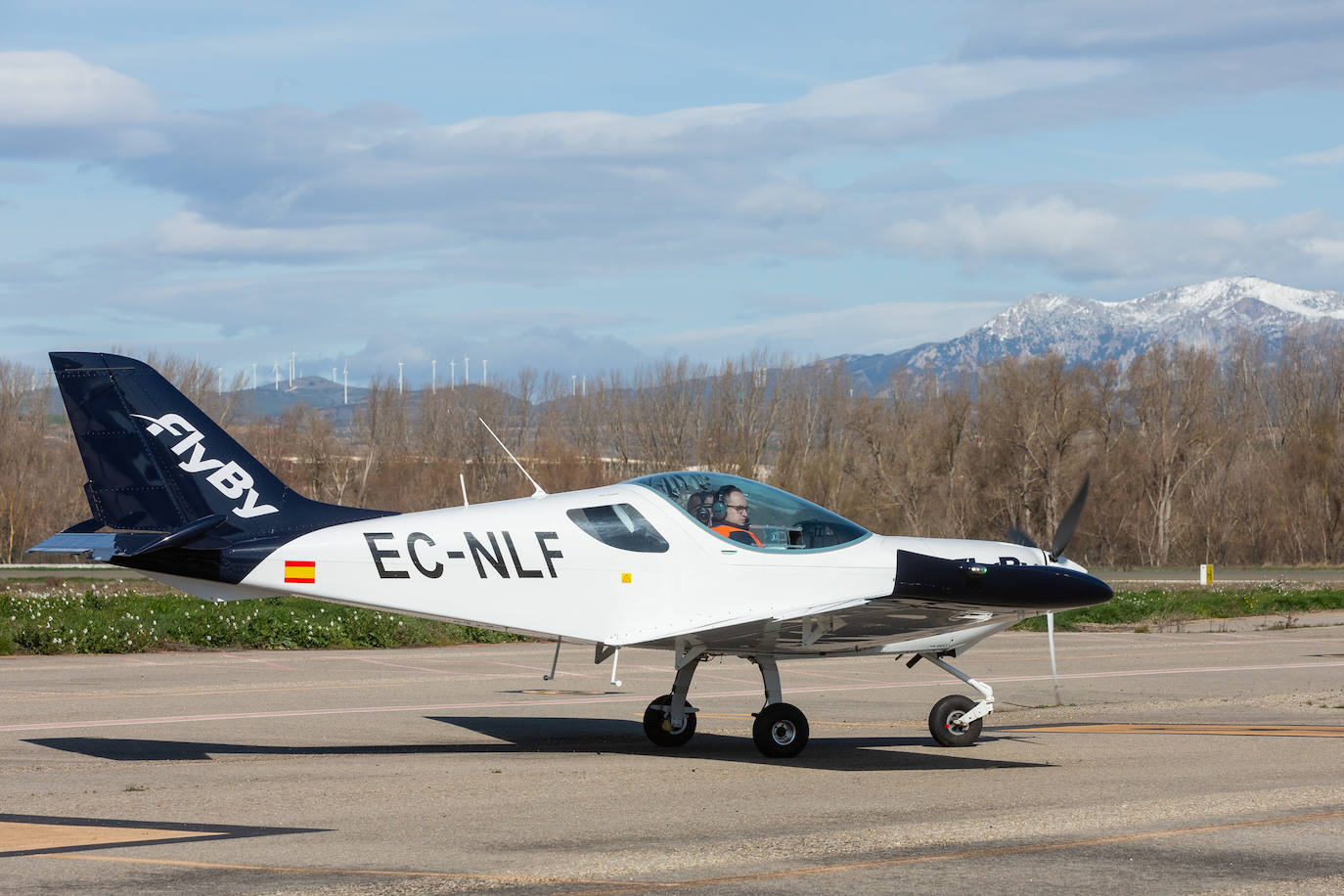 Primer día en la escuela de pilotos de Agoncillo