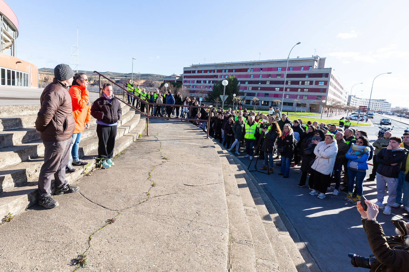 Más de 200 personas ayudan en la búsqueda de Javier Márquez en Logroño