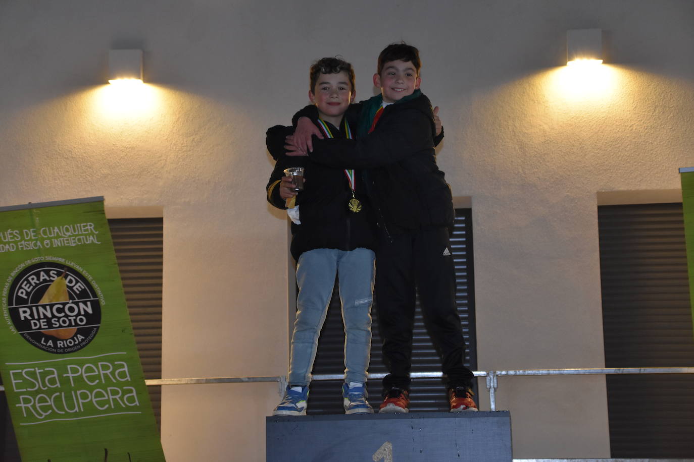 García y Navascués ganan la carrera nocturna de Rincón