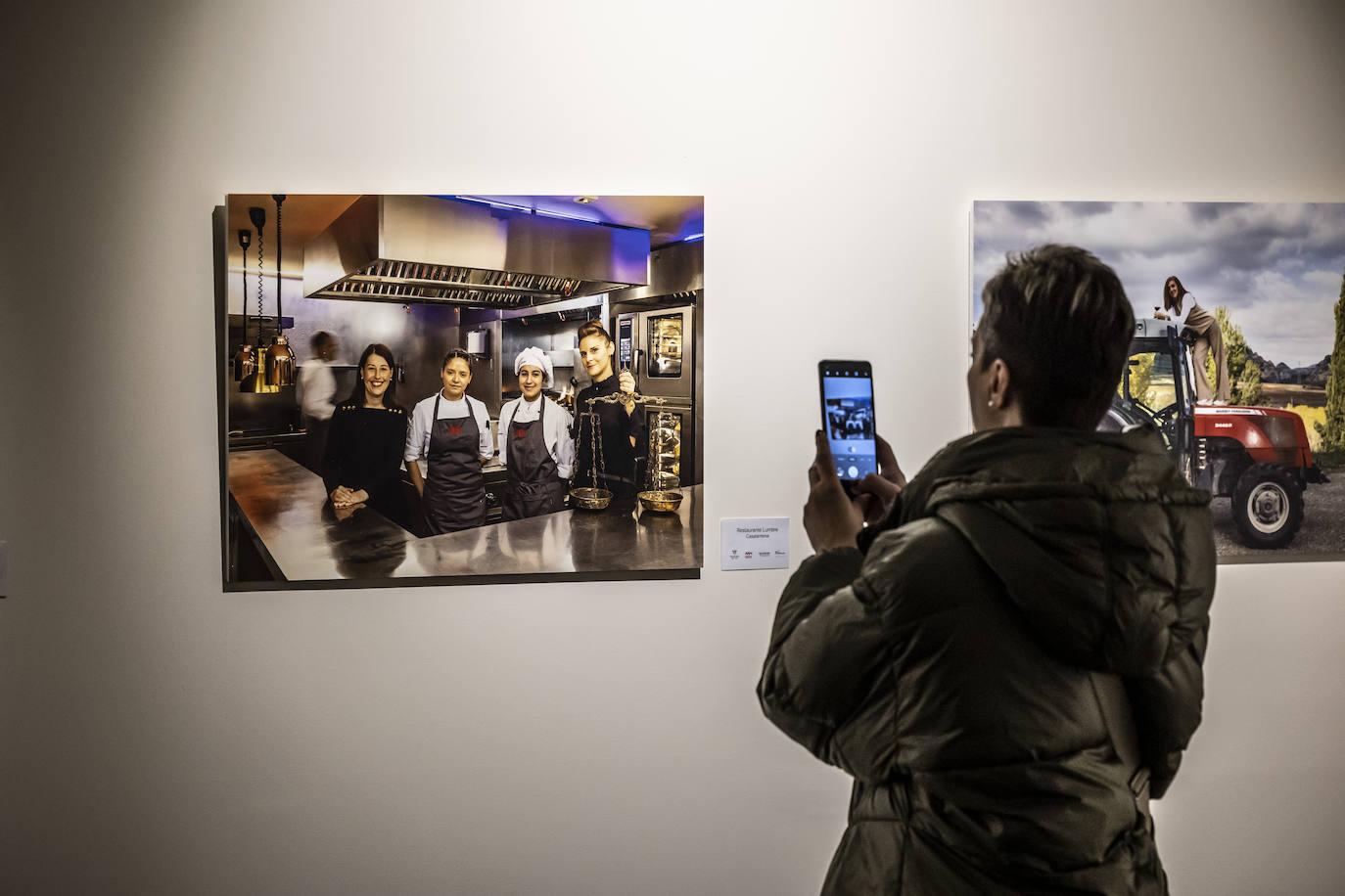 Exposición &#039;Mujer, vino y territorio. La mirada femenina en Rioja Alta&#039;