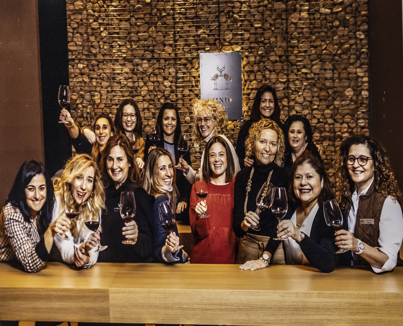 Exposición &#039;Mujer, vino y territorio. La mirada femenina en Rioja Alta&#039;