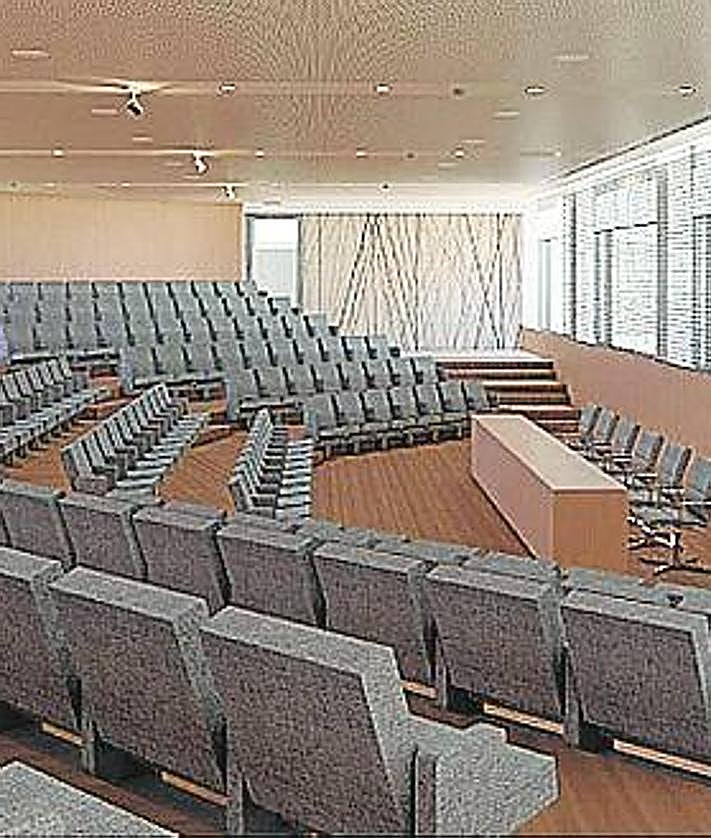 Imagen secundaria 2 - Recreación de los dos volúmenes, el vestíbulo y la plaza central del nuevo edificio y espacios interiores. 