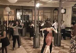 Milonga de la Asociación de Tango en La Rioja 'El Firulete'.