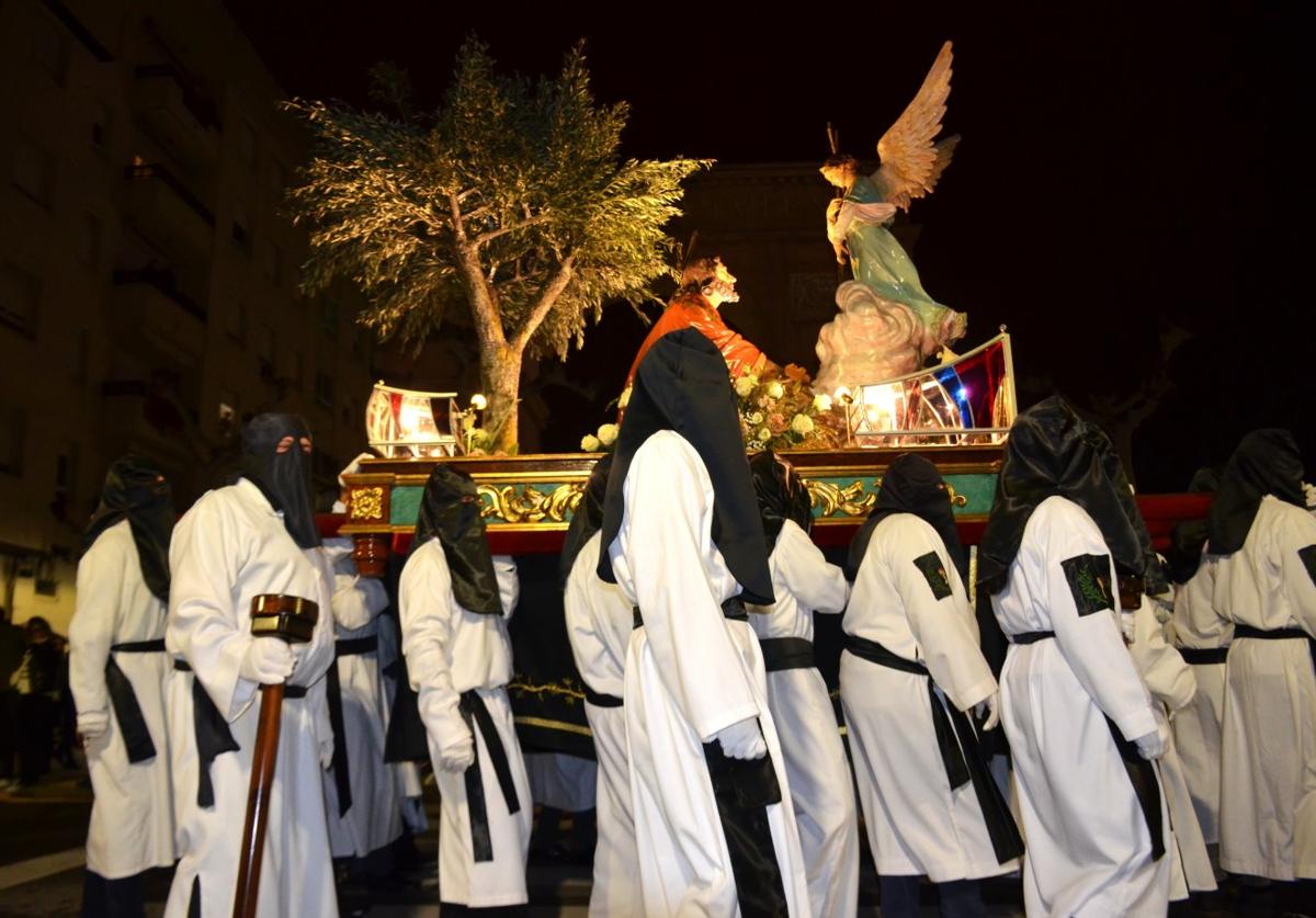 Paso de La oración del huerto, llegando a José María Garrido.