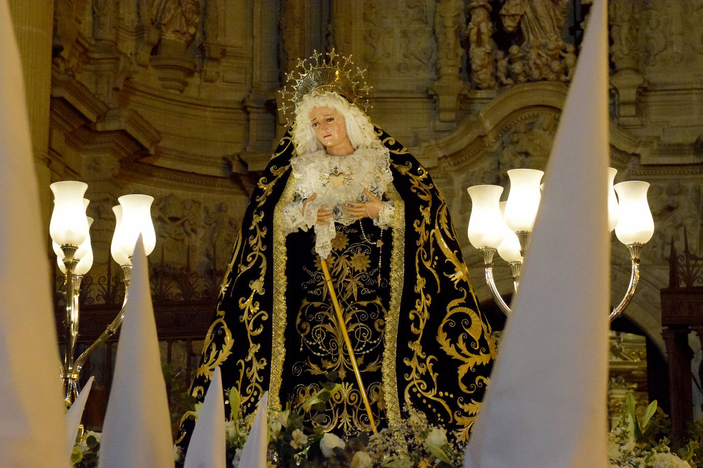 La procesión de La Soledad, en imágenes