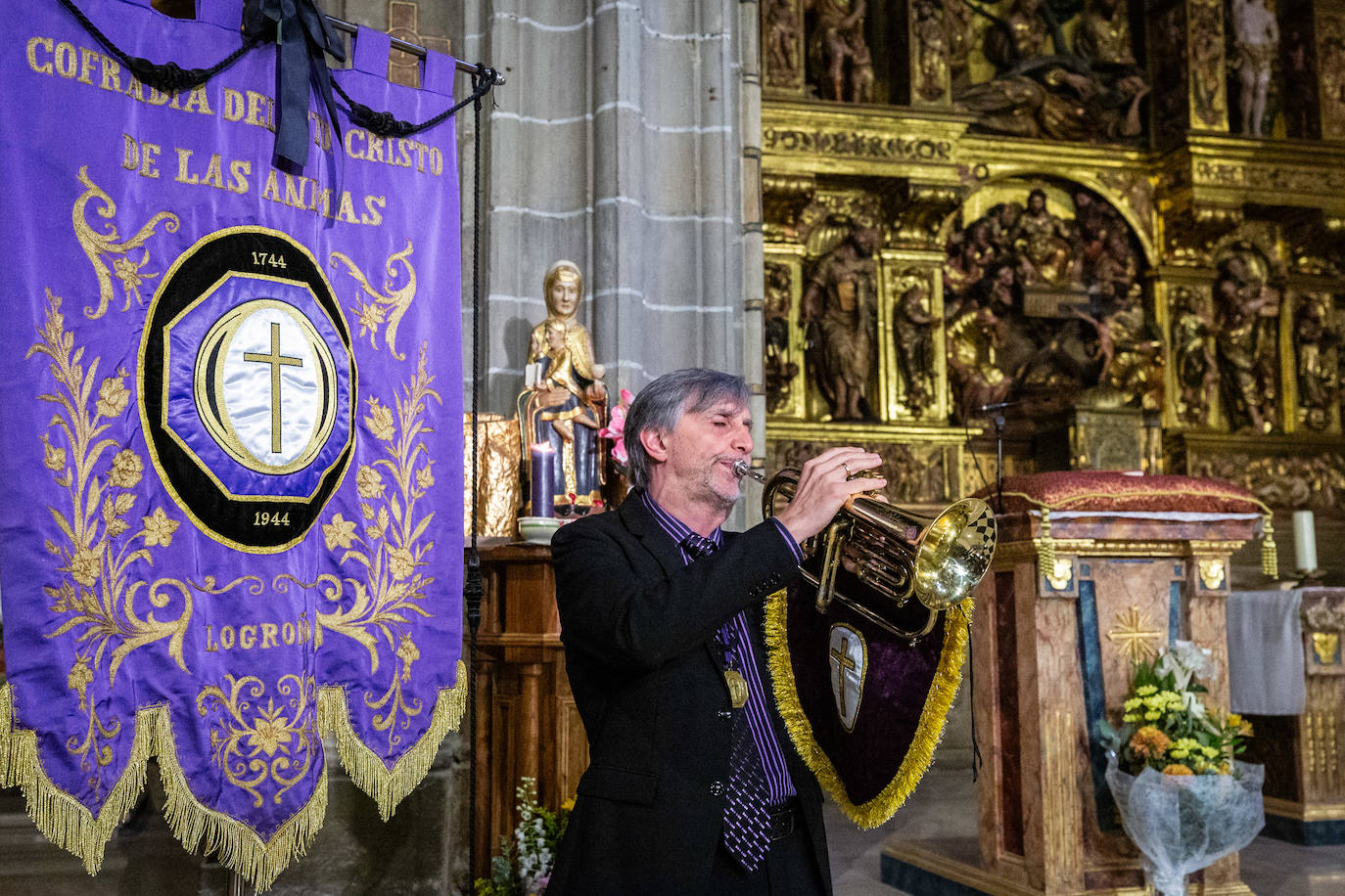 El besapies de este Viernes Santo, en imágenes