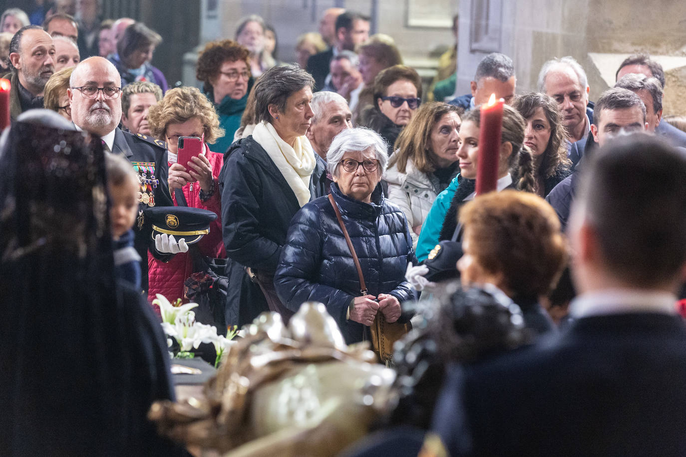 El besapies de este Viernes Santo, en imágenes