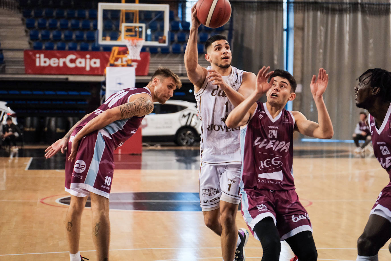 El partido entre el Clavijo y el Lleida, en imágenes