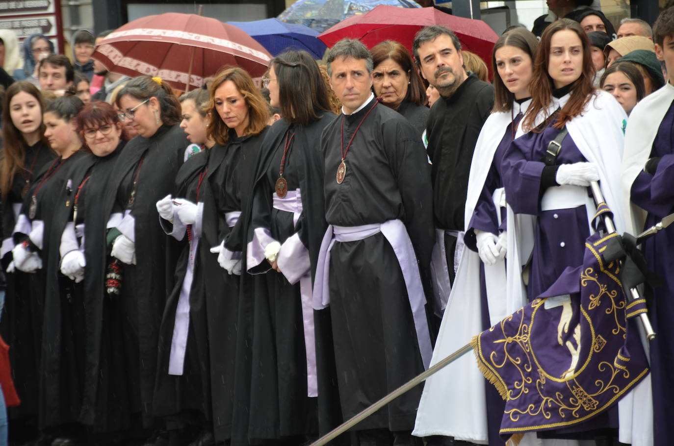 Las imágenes del encuentro entre la virgen Gloriosa y Cristo Resucitado en Calahorra