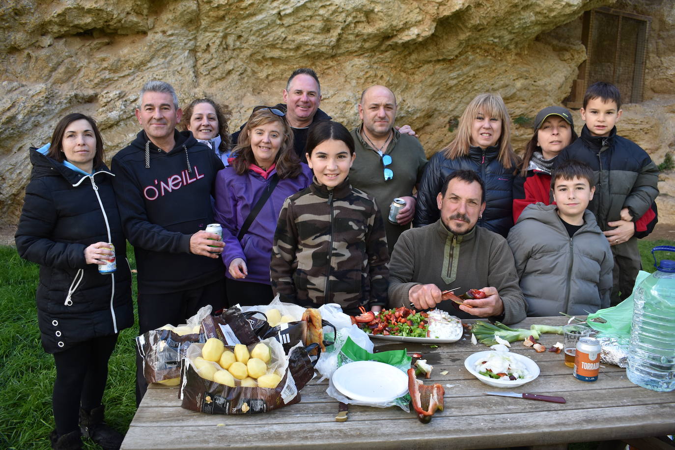 Las imágenes de las cuadrillas en el prado de Clunia de Aguilar