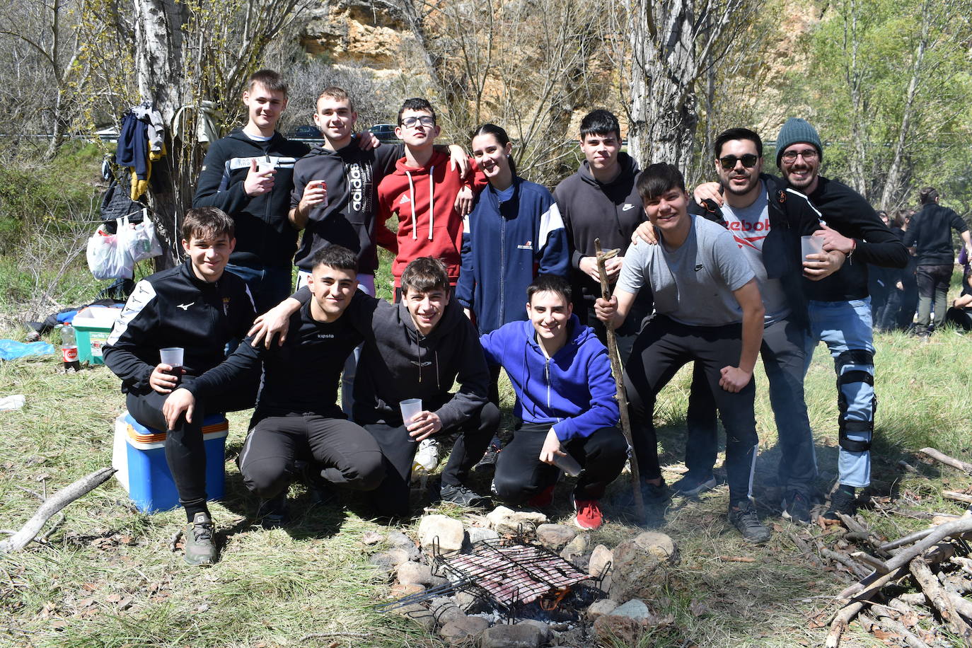 Las imágenes de las cuadrillas en el prado de Clunia de Aguilar