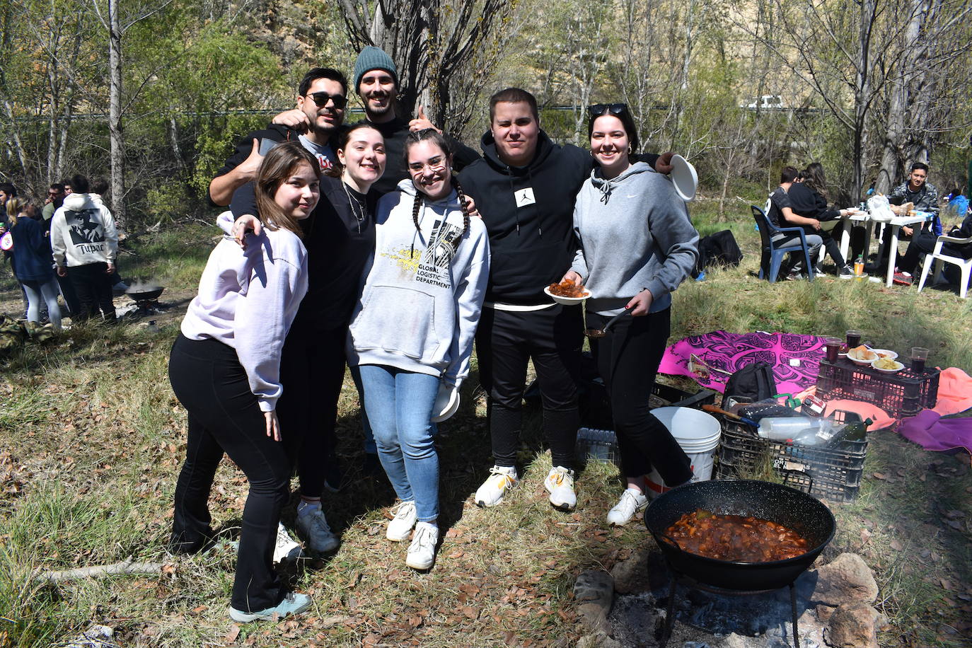 Las imágenes de las cuadrillas en el prado de Clunia de Aguilar