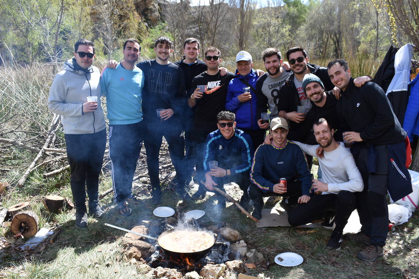 Las imágenes de las cuadrillas en el prado de Clunia de Aguilar