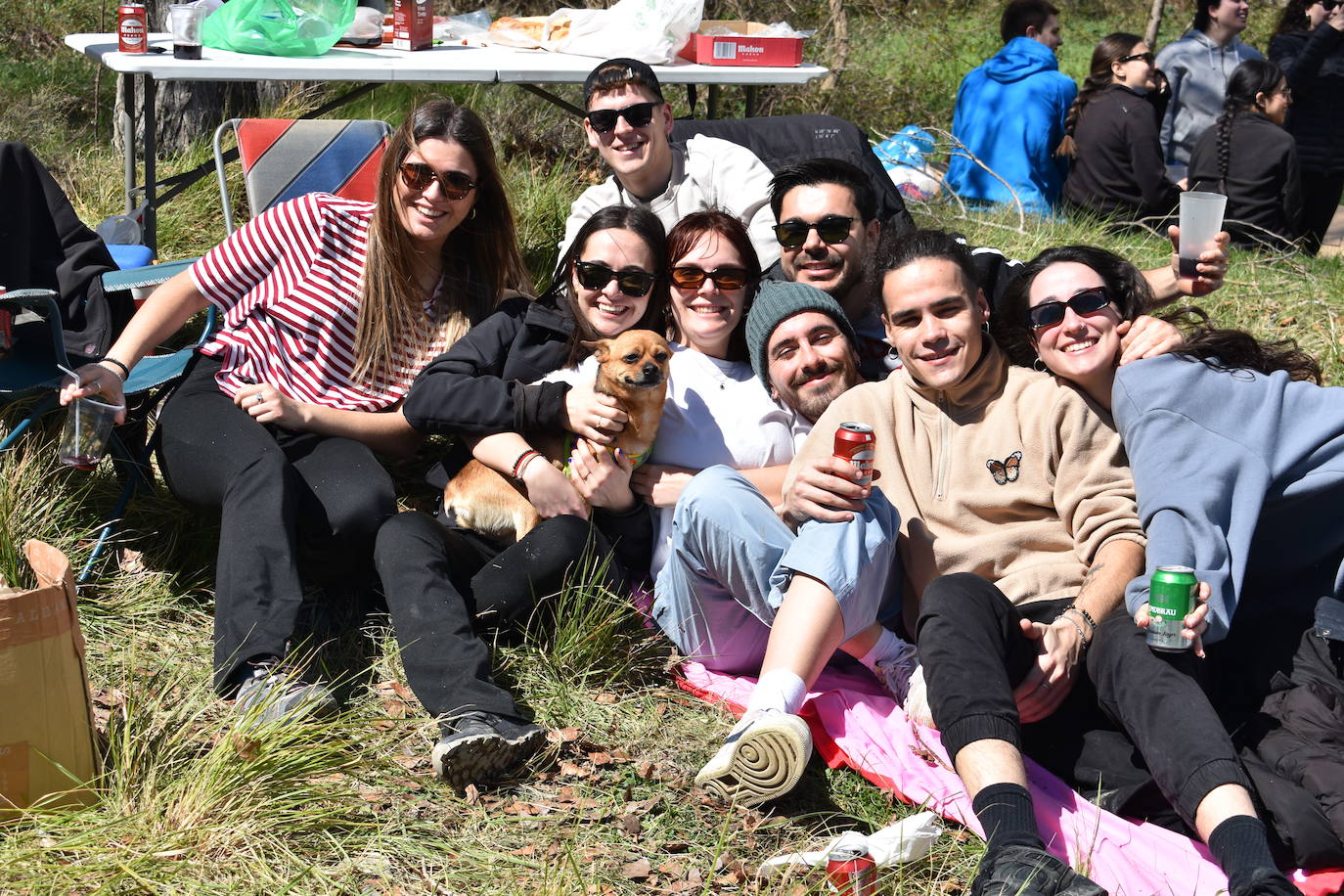 Las imágenes de las cuadrillas en el prado de Clunia de Aguilar