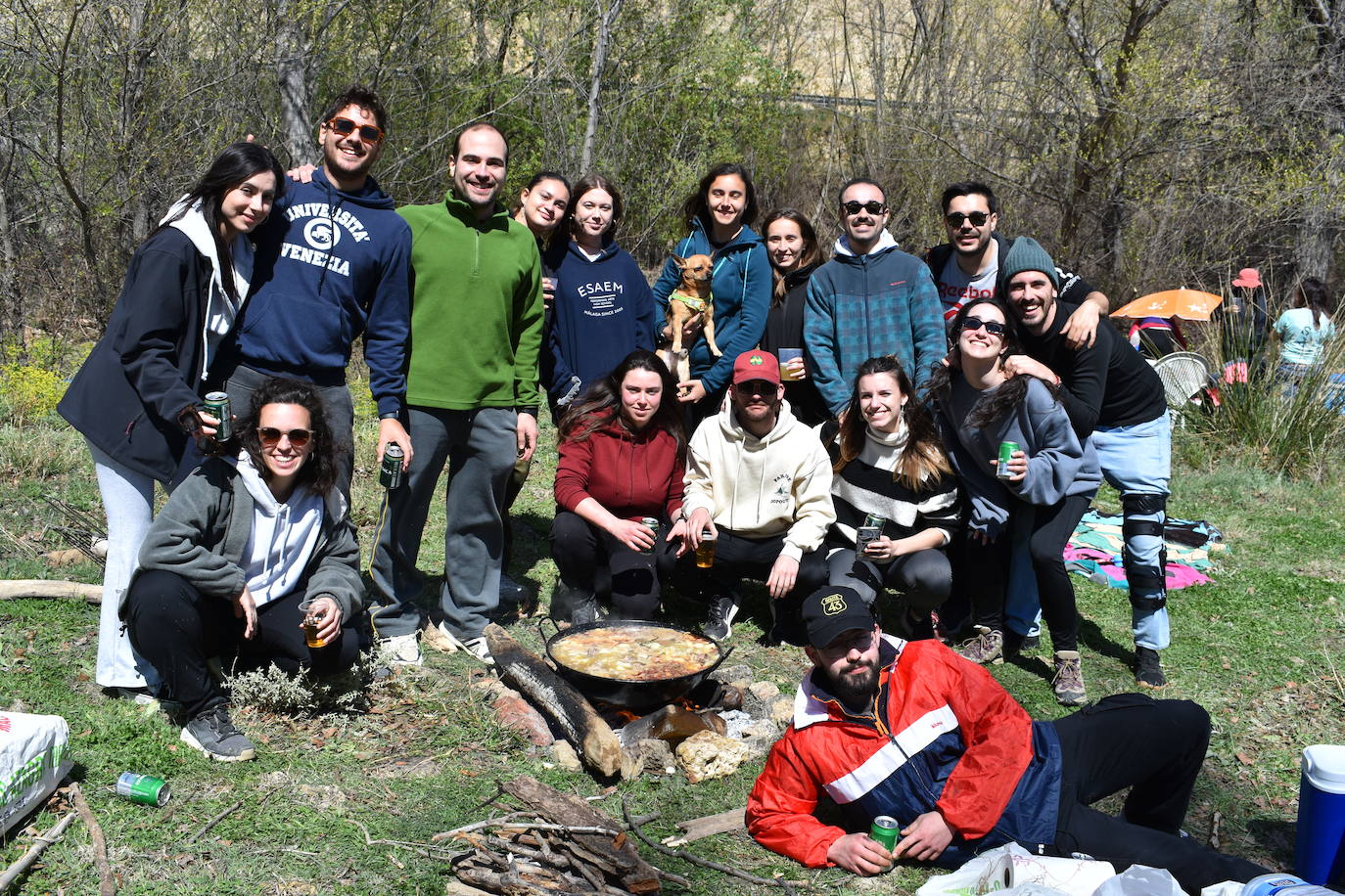 Las imágenes de las cuadrillas en el prado de Clunia de Aguilar