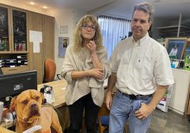 Carmen Faulín y Carlos Nunes, en la sede de APA-Rioja.