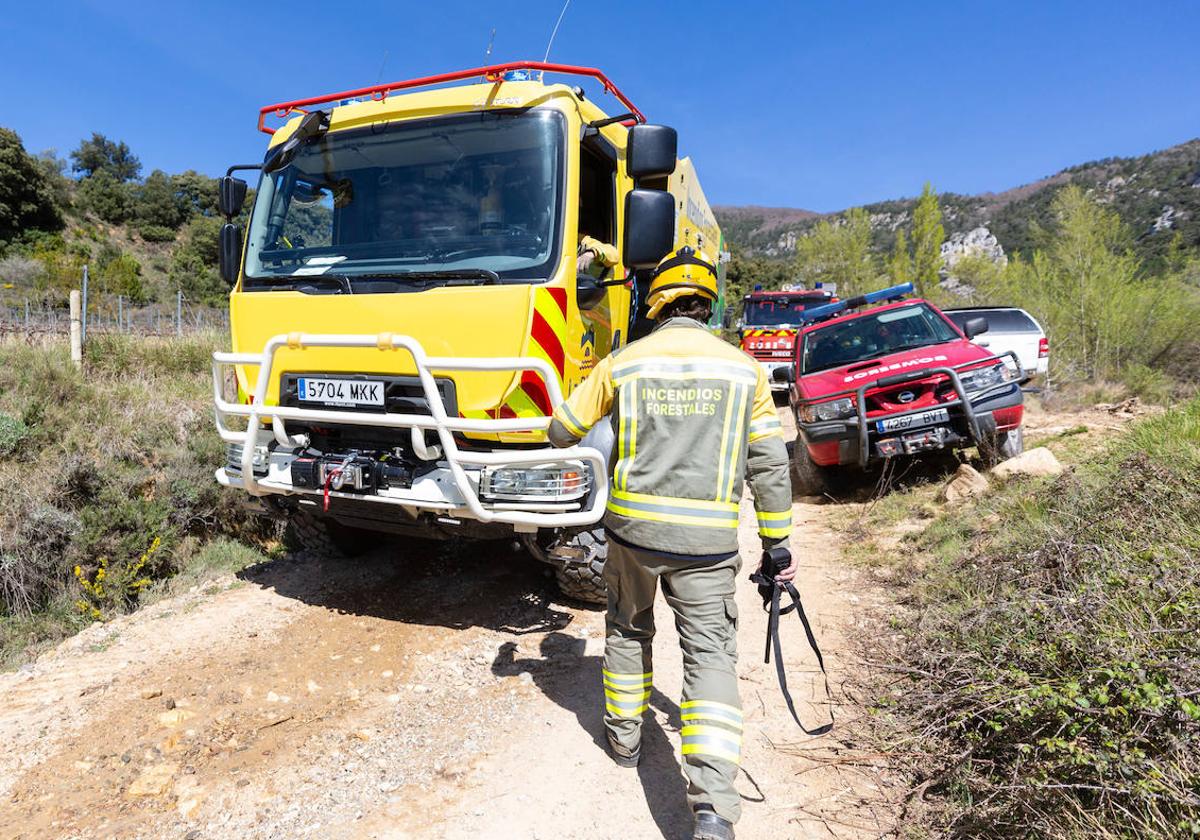 La Rioja participa en un simulacro de incendio forestal con el País Vasco y Navarra.