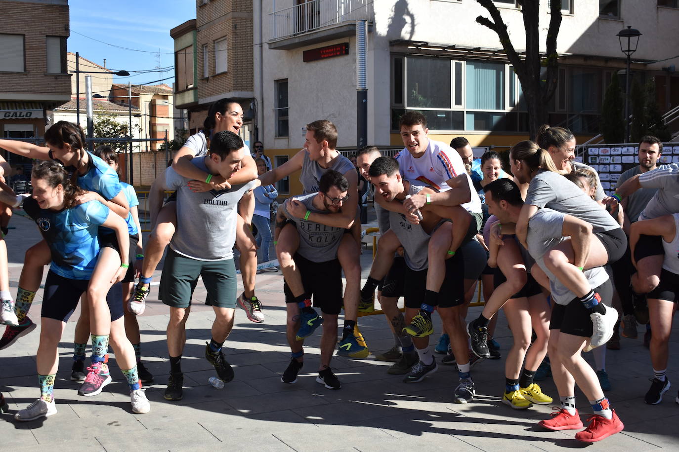 Eñaut Insausti e Irati Beorlegi ganan la II Iberus Race de Rincón de Soto