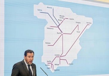 El ministro amenaza con retirar el anunciado nuevo tren a Madrid si Capellán «no lo ve útil»