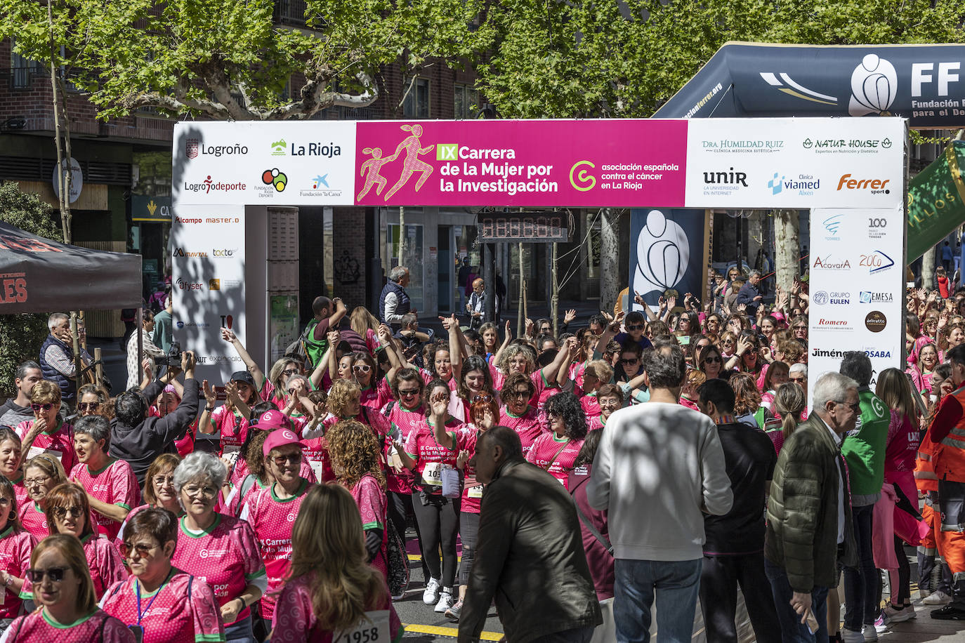 Las imágenes de la Carrera de la Mujer (II)