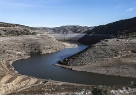 Imagen de archivo de la presa de Enciso.