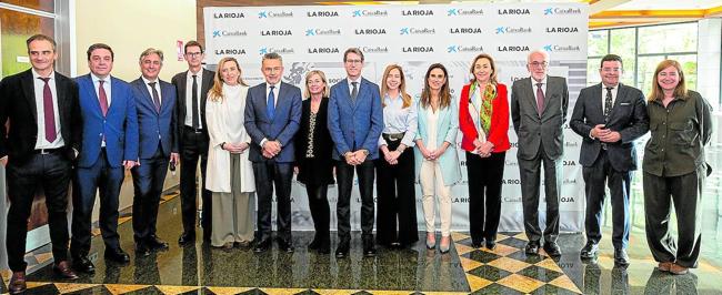 Miguel Sáinz, Alberto Galiana, José Luis Pérez Pastor, Goyo Ezama, Belinda León, Conrado Escobar, Teresa Cobo, Gonzalo Capellán, Marta Fernández Cornago, Isabel Moreno, María Martín, Francisco Achiaga, Alfonso Domínguez y Noemí Manzanos.