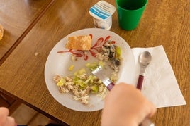 Imagen de archivo de un menú en un comedor infantil.