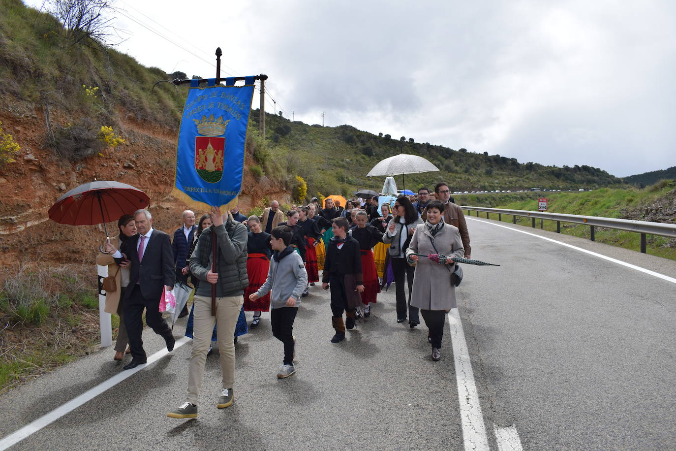 Procesión de la Virgen de Tómalos en Torrecilla