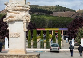 Homenaje cívico a los represaliados en La Barranca