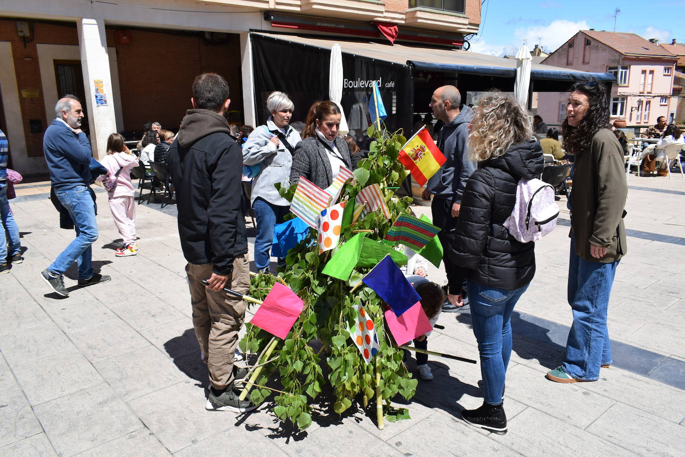 Concurso de Mayos Populares de Lardero