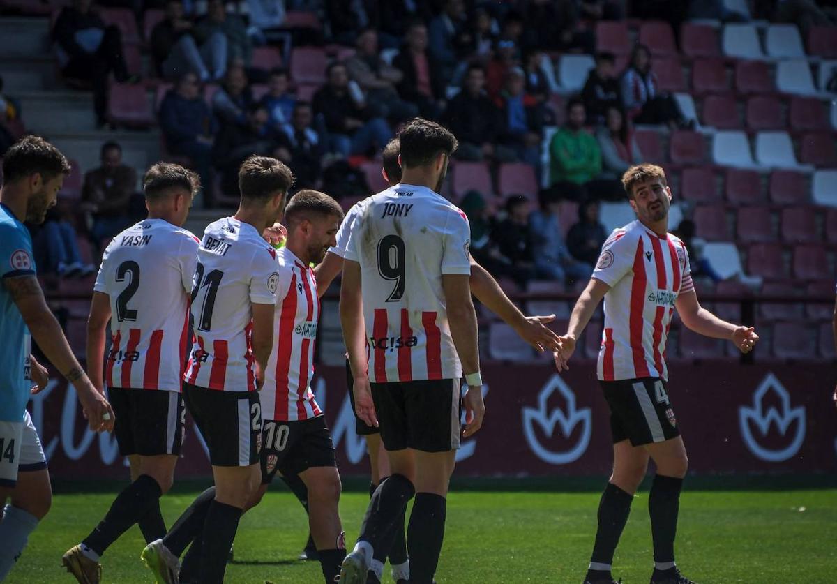 El Guijuelo, primer rival de la UD Logroñés por el ascenso