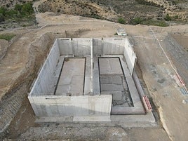Estado actual de las obras de construcción del nuevo depósito de agua.
