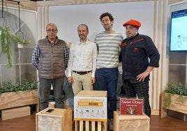 Ricardo Martín, Axel Cardona, Diego Ochoa y José Luis Vicente en la presentación del concurso Talento Riojano.