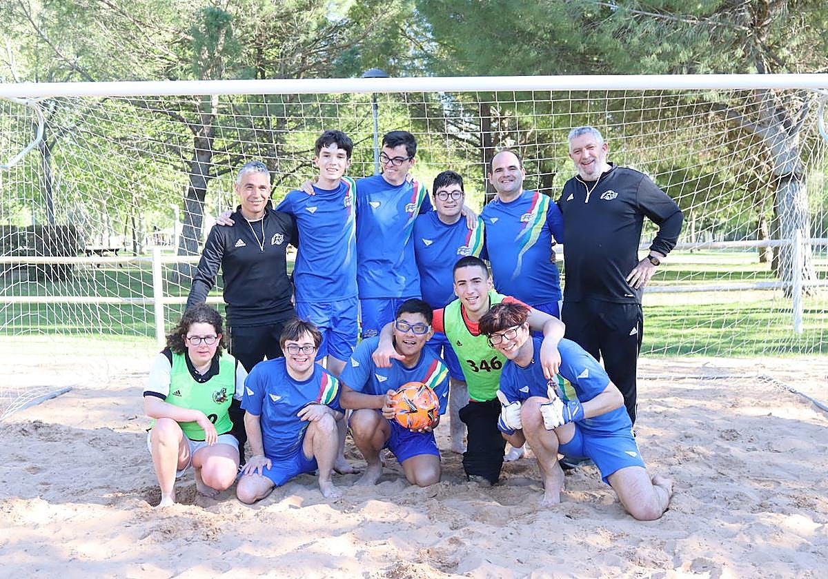 La Selección Riojana Inclusiva de Fútbol Playa.