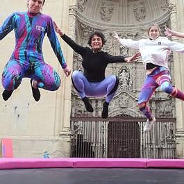 La cama elástica de la plaza del Mercado