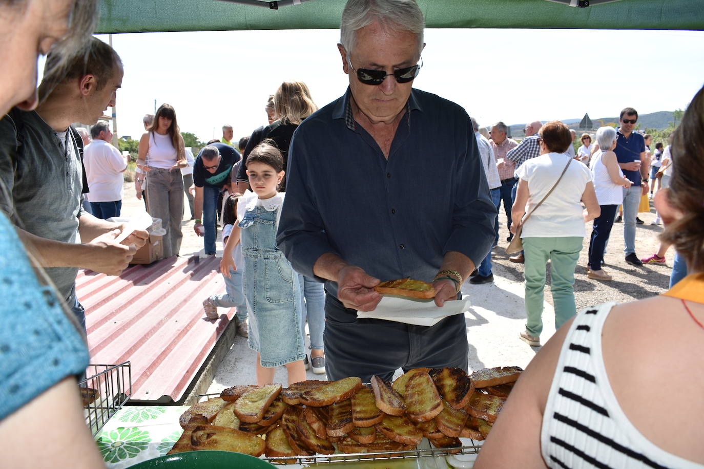 Fiesta del trujal en Igea con 1.500 tostadas para disfrutar