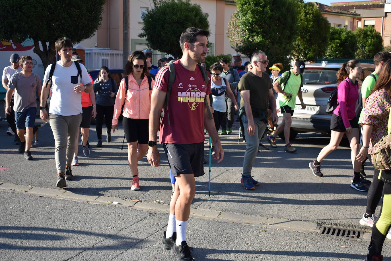 Dos marchas senderistas reúnen más de trescientas personas en Pradejón y Rincón de Soto