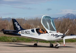 La escuela de pilotos FlyBy comenzó a realizar operaciones en Agoncillo en marzo.