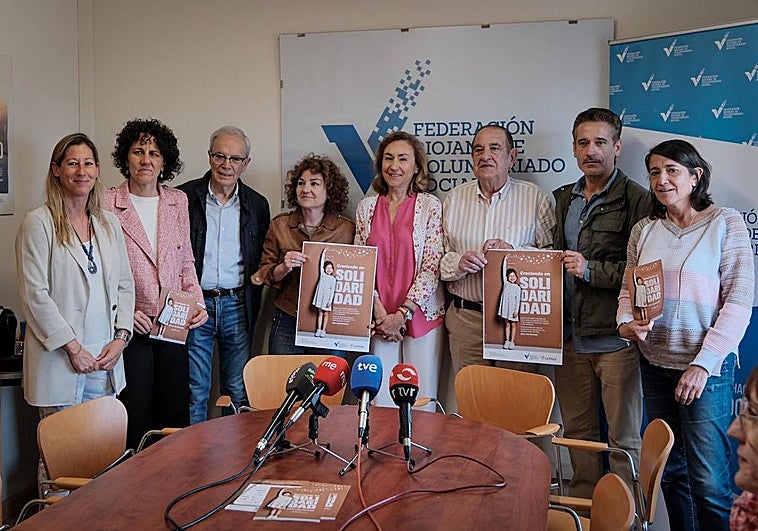 Presentación de la campaña que lanza la Federación Riojana de Voluntariado Social con el apoyo del Gobierno.