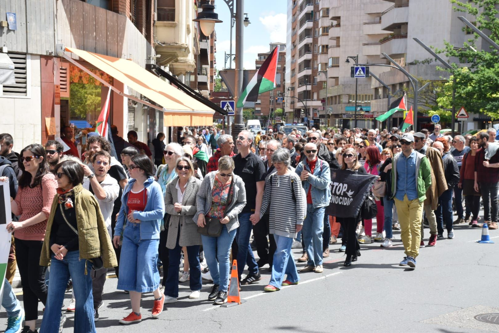 Detalle de los participantes en la marcha.