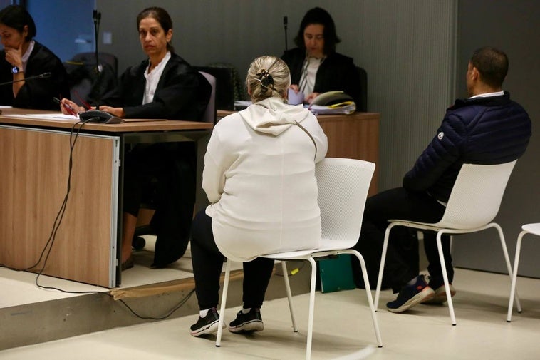 Los dos acusados, en la sesión de este lunes en la Audiencia Provincial.