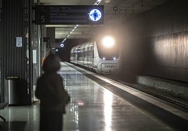 Llegada de un tren a la estación de Logroño.
